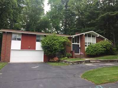 61 Ledge Rd Waltham, MA 02452
