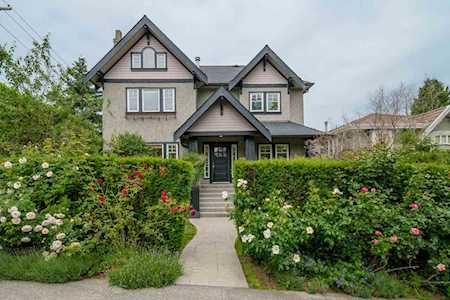 3287 W 32nd Avenue Vancouver, BC V6L 2C2