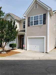 1712 Kashmir White Ln Fort Mill, SC 29708