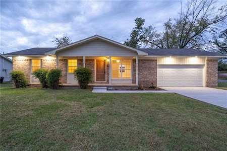 1706 Eastgate Est Van Buren, AR 72956