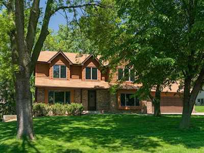1491 Royal Lane Arden Hills, MN 55112