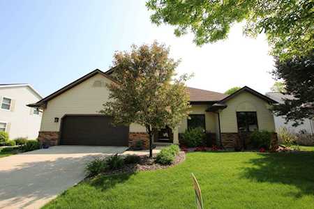 987 Sycamore Tree Dr Fond Du Lac, WI 54935-8021