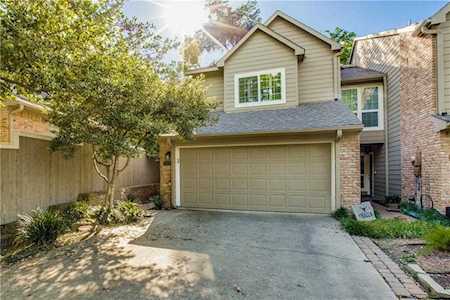 8431 Coppertowne Lane Dallas, TX 75243