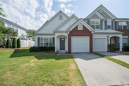 6817 Beverly Springs Dr Charlotte, NC 28270