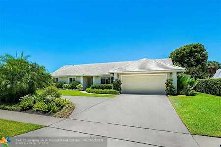 3264 N Lakeview Blvd Delray Beach, FL 33445