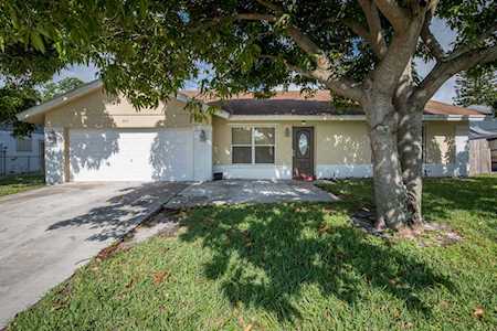 977 NW 9Th Street Boynton Beach, FL 33426