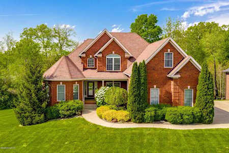 921 Willow Pointe Dr Louisville, KY 40299