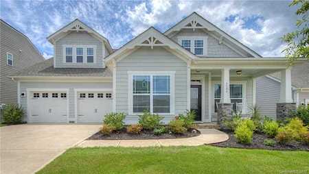 5104 Waterloo Dr Tega Cay, SC 29708