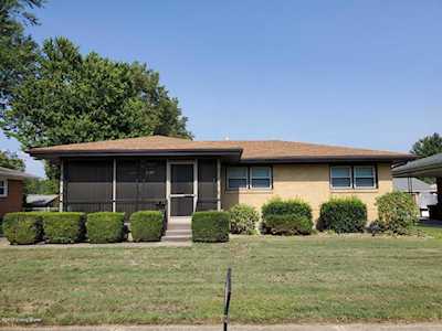 1423 Anna Ln Louisville, KY 40216
