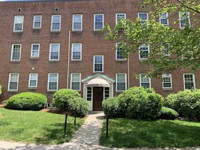 1 Lanark Rd #4 Brookline, MA 02445