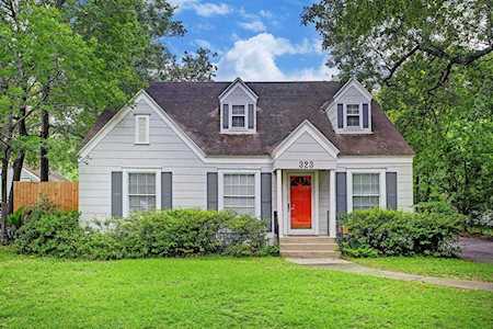 323 W 31st St Houston, TX 77018
