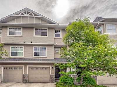 78 Inglewood Grove SE Calgary, AB T2G 5R4