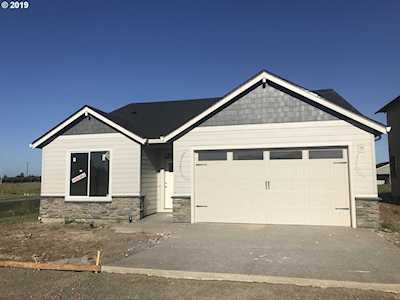 1175 S Walnut St #Lot34 Canby, OR 97013