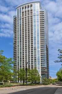 1235 S Prairie Ave #2401 Chicago, IL 60605