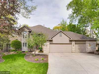 3624 Woodland Trail Eagan, MN 55123