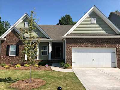 10123 Meridale Crossing Dr Charlotte, NC 28269