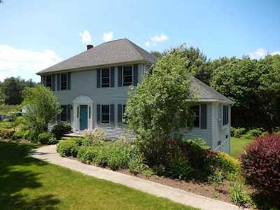 11 Eric Way Dudley, MA 01571