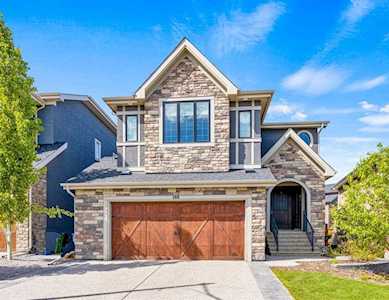188 Ascot Drive SW Calgary, AB T3H 0V2