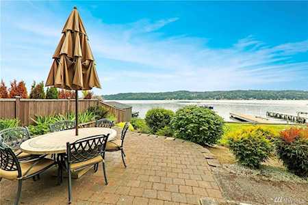 12354 Riviera Place NE Seattle, WA 98125