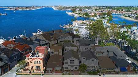 111 Emerald Avenue Newport Beach, CA 92662
