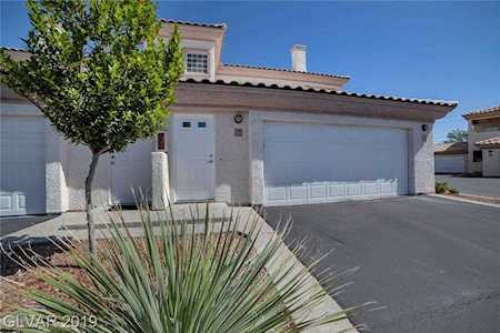 6704 Dorita Ave #202 Las Vegas, NV 89108