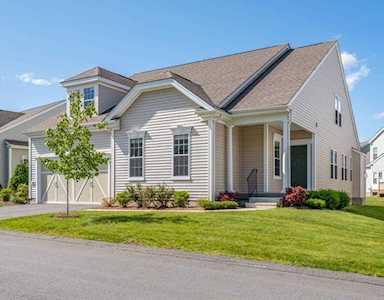 109 Skyline Dr #109 Acton, MA 01720