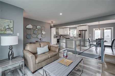 71 Cumberland Drive NW Calgary, AB T2K 1S8
