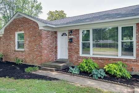 2806 Browns Ln Louisville, KY 40220