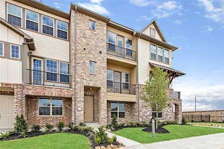 18309 Crystal Knoll Dr Cypress, TX 77433