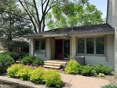 1073 Antoinette Avenue Minneapolis, MN 55405