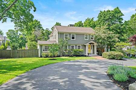 23 Pond Street Cohasset, MA 02025