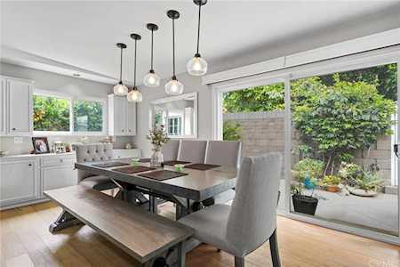 2450 Rue De Cannes Costa Mesa, CA 92627