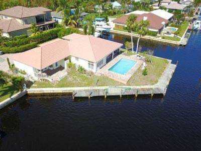 10735 SE Barnacle Court Hobe Sound, FL 33455