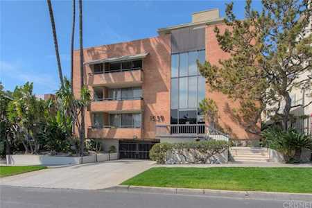 1539 N Laurel Avenue #102 Los Angeles, CA 90046