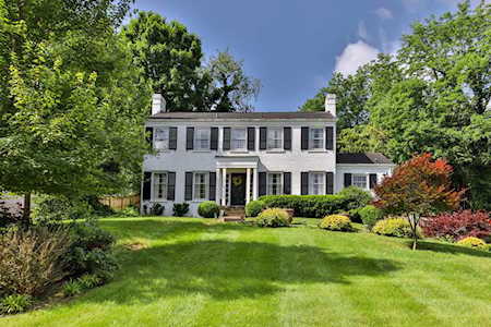 522 Country Ln Louisville, KY 40207
