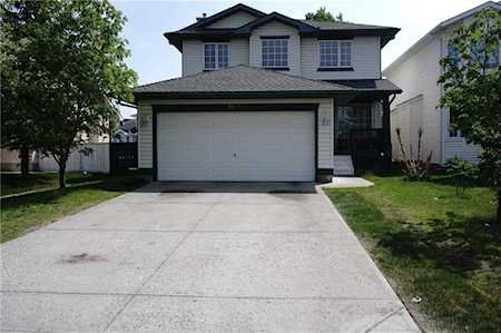 7269 California Boulevard NE Calgary, AB T1Y 6Y8