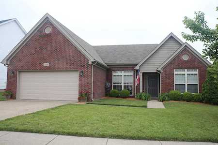 7110 Black Walnut Cir Louisville, KY 40229