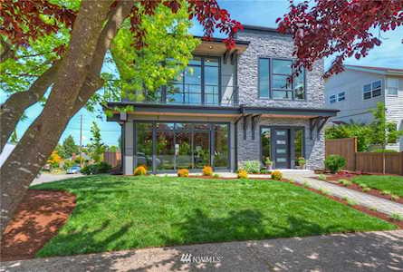 8070 25th Ave NW Seattle, WA 98117