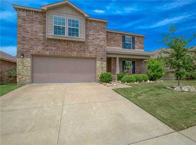 7557 Berrenda Drive Fort Worth, TX 76131
