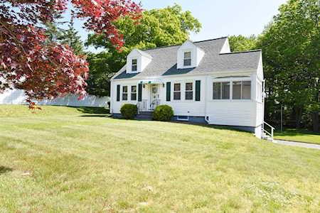 755 Monponsett St Hanson, MA 02341