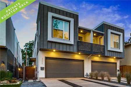 2208 N Carroll Avenue Dallas, TX 75204
