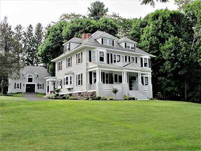 58 Scarlett Street West Boylston, MA 01583