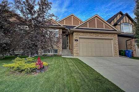 54 Aspen Stone Manor SW Calgary, AB T3H 0H5