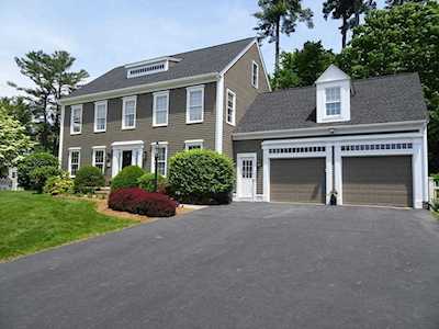 10 Milestone Ln Northborough, MA 01532
