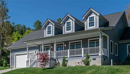 43 Mill Pond Way Hendersonville, NC 28791