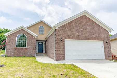 3190 Squire Cir Shelbyville, KY 40065