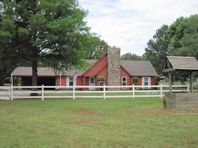 4580 Rolling Green Rd Horn Lake, MS 38637