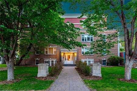 614 Royal Avenue SW #11 Calgary, AB T2S 0E9