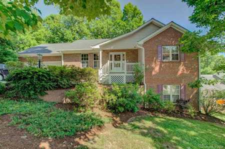 106 Wood Glen Ct Arden, NC 28704