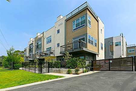 2753 Waverly Dr #1105 Los Angeles, CA 90039